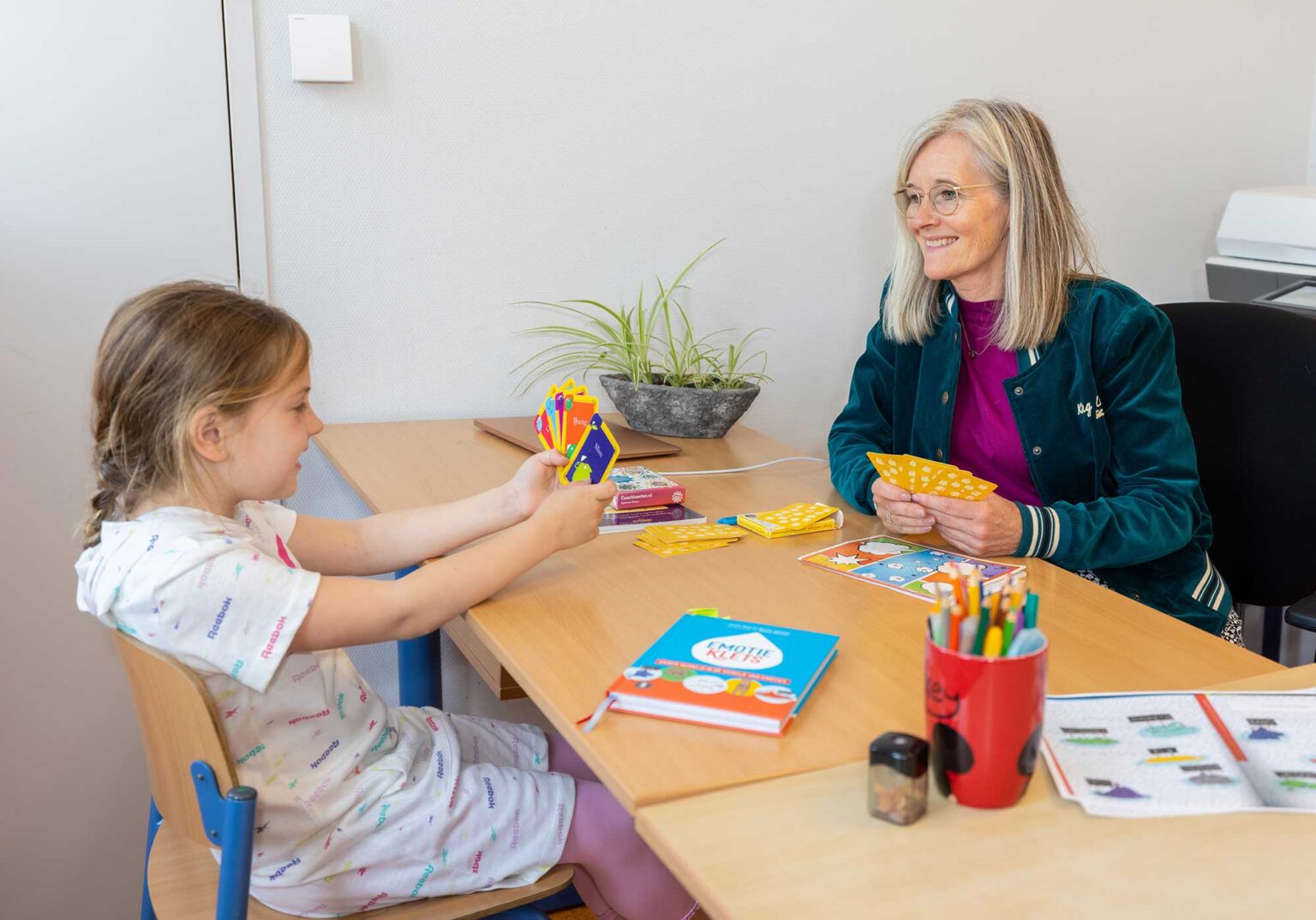 Bron: Kinderen met een taalontwikkelingsstoornis TOS hebben baat bij een vroege diagnose. (z.d.). NEMOKennislink. https://www.nemokennislink.nl/publicaties/problemen-taalontwikkeling-al-vroeg-zichtbaar/